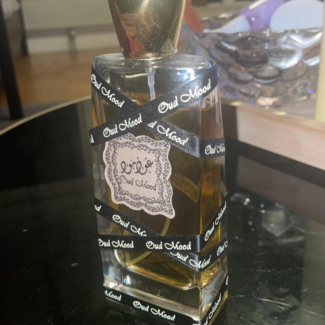 Oud Mood parfym från Lattafa - 3