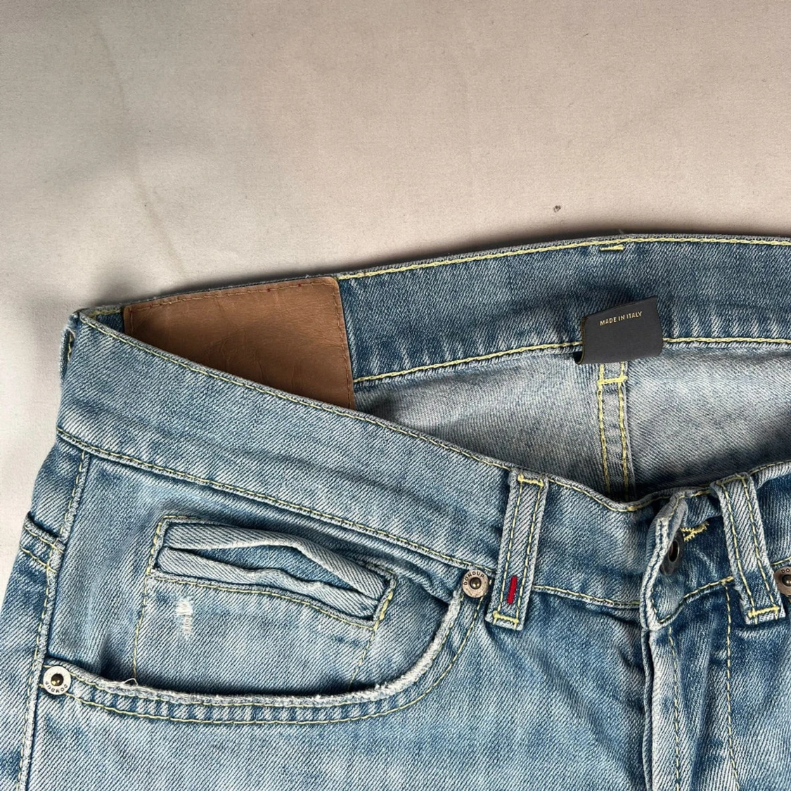 Ljusblå dondup jeans med slitningar - 2