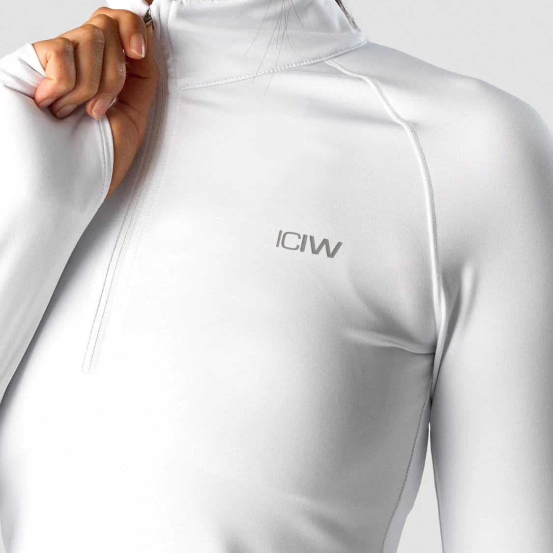 Vit långärmad träningströja ICIW - 2