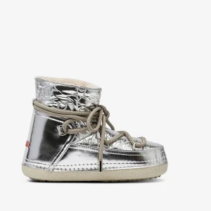 Silvriga Inuikii moon boots  - INUIKII Bomber Star Silver Vinterstövlar I princip nya (har endast använt 2 gånger) Storlek 39 Säljs på Ellos för 3899kr Säljs på Miinto för 4237kr