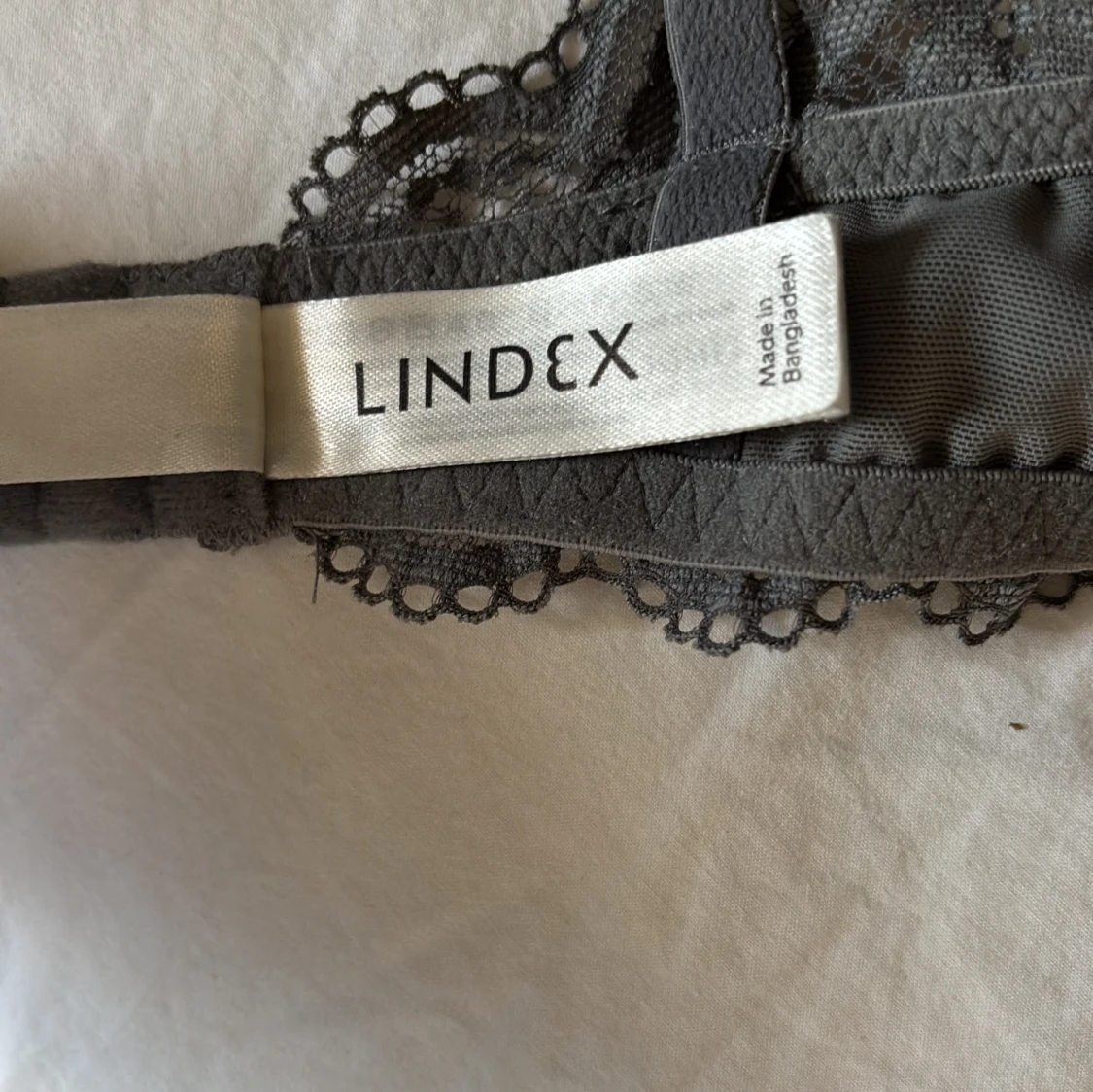 Grå spets-bh från Lindex 70B - 3