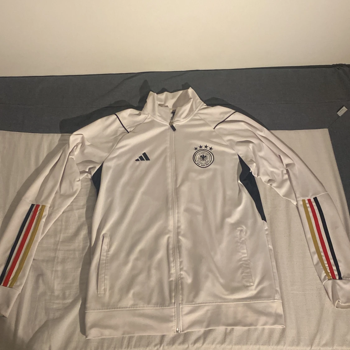 Vit Adidas Tyskland track jacket