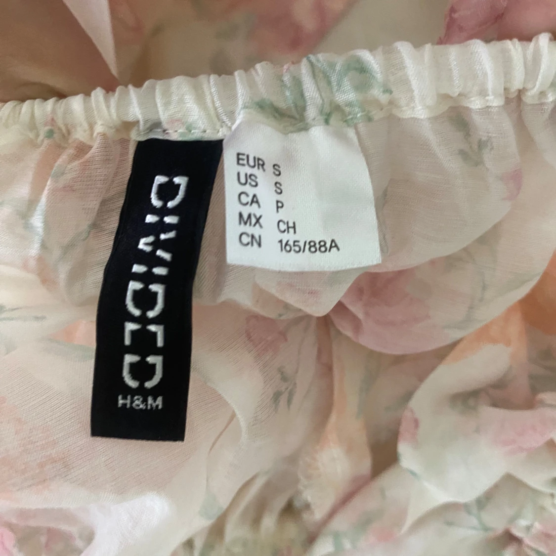 Blommig volangtopp - 3