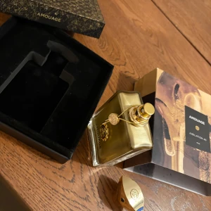 Amouage Jubilation 40 Parfym - Exclusive för Rahaman)))