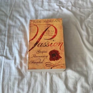Passion av Jude Morgan - En bok på engelska som heter passion av Jude Morgan den är i genern romans säljer billigt🥰