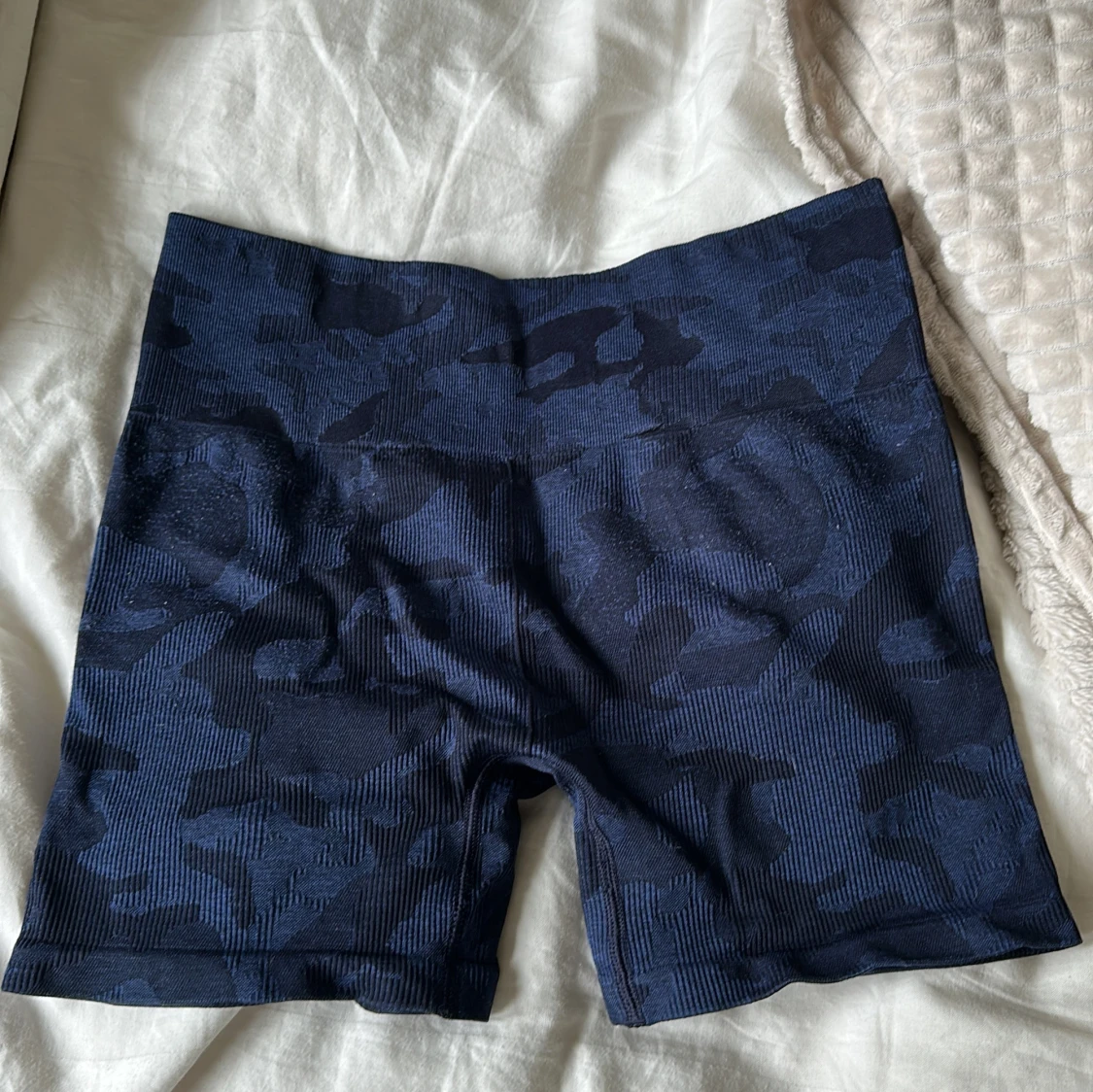 Gymshark shorts - 1