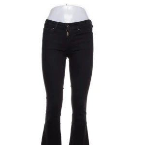 Low waist jeans - Snygga Low bootcut jeans från Levis. Storlek 25/XS. Fint skick. Kontakta mig vid frågor eller intresse💗