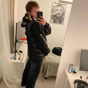 Bape hoodie - Size: M-L.       Skriv om behövs mer bilder. Rare item