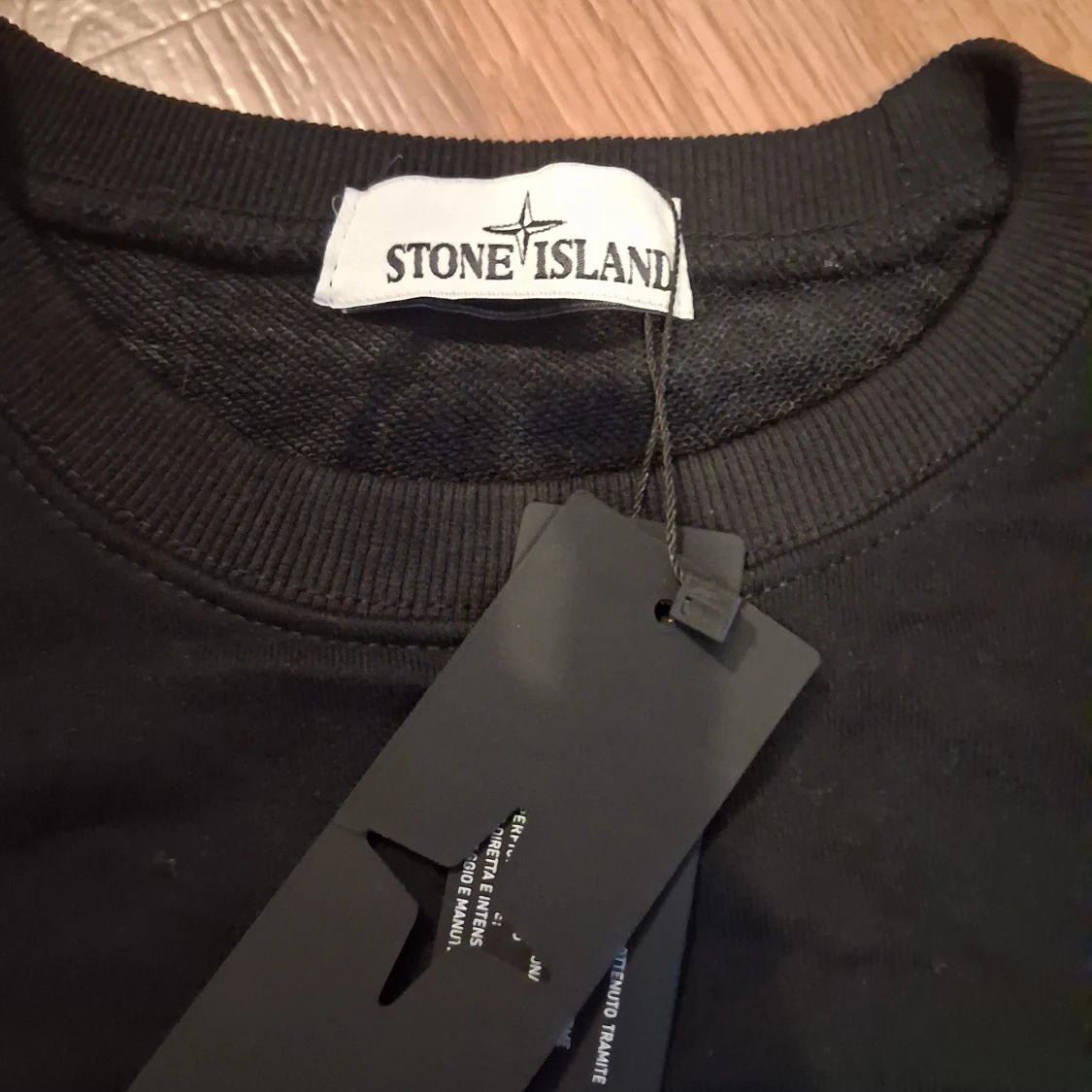 Svart sweatshirt från Stone Island - 2