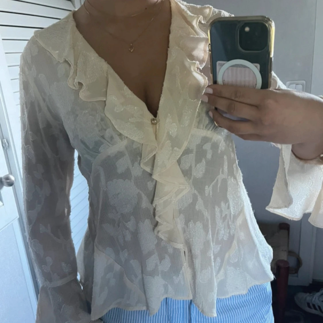 Ljus blus från zara - 1