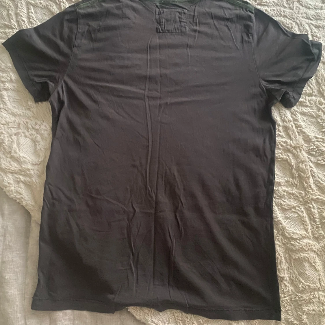 Svart t-shirt Keauhou H&M L.O.G.G. - 1