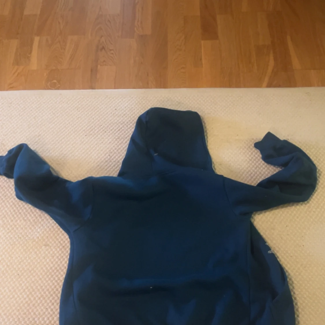 Aimforthemoon zip hood  - 1