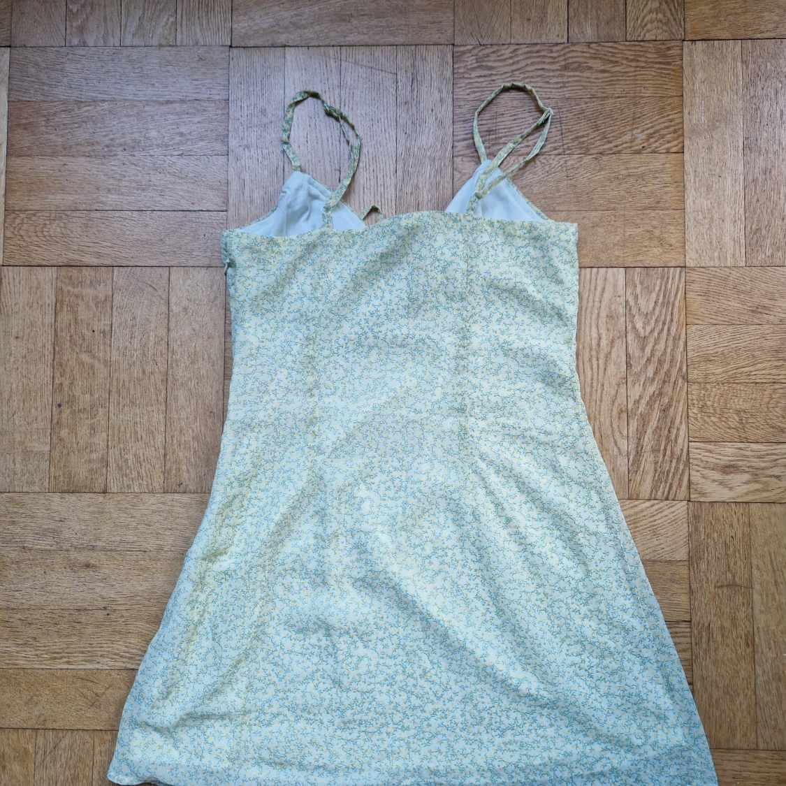 blommig sommarklänning - 1