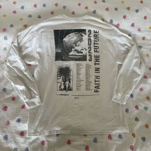 Louis Tomlinson FITF merch - Använd Max 1-2 gånger. Köpt på hans konsert 
