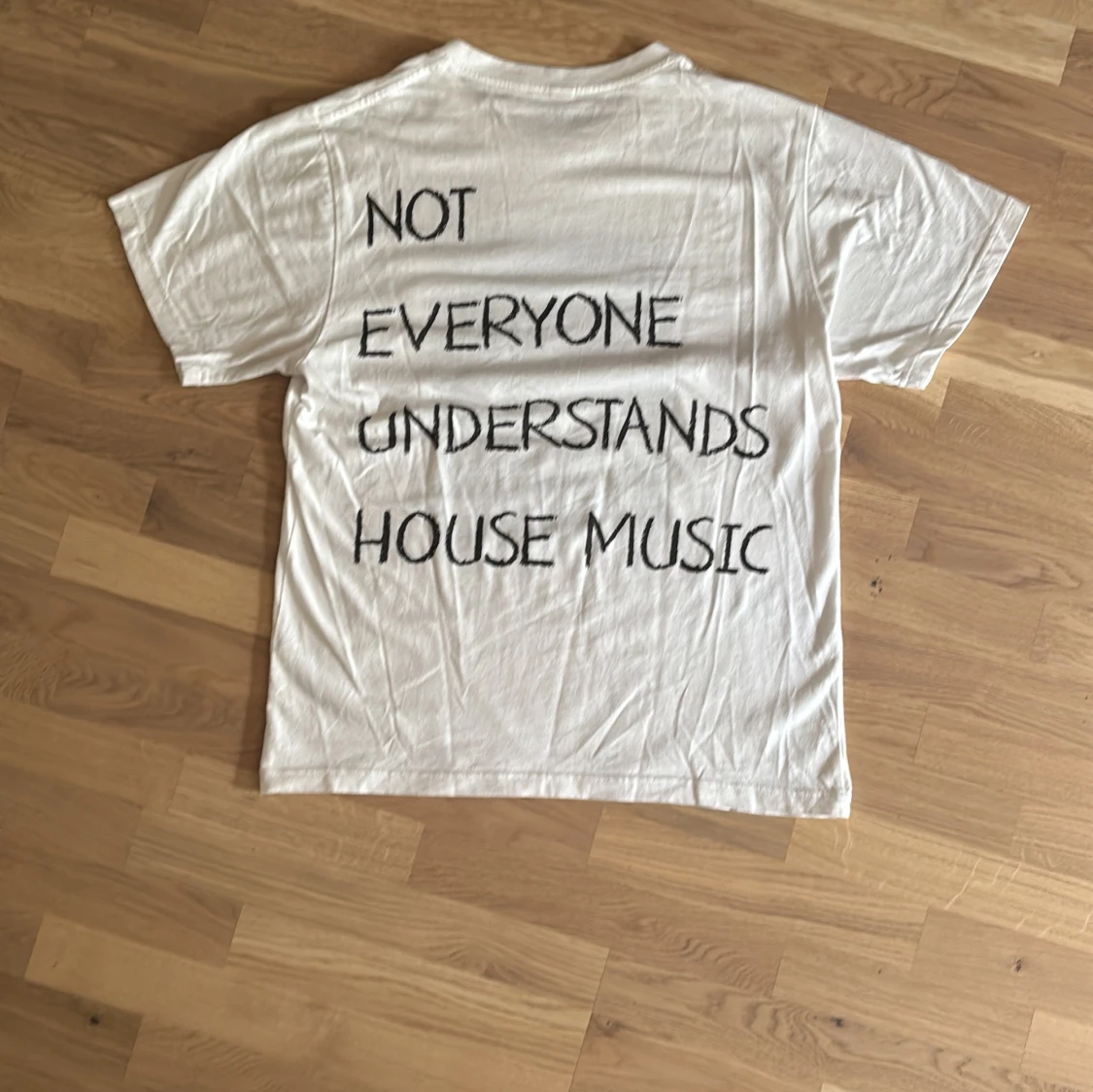 House music tisha från gardegeisch - 1