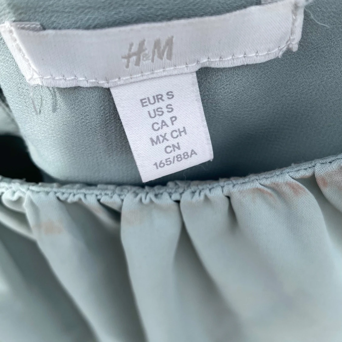 Ljusgrön blus från H&M - 1