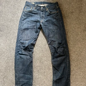 Levi's 501 jeans  - Säljer dessa feta Levis jeans pga att de är för små. Nypris ca 700