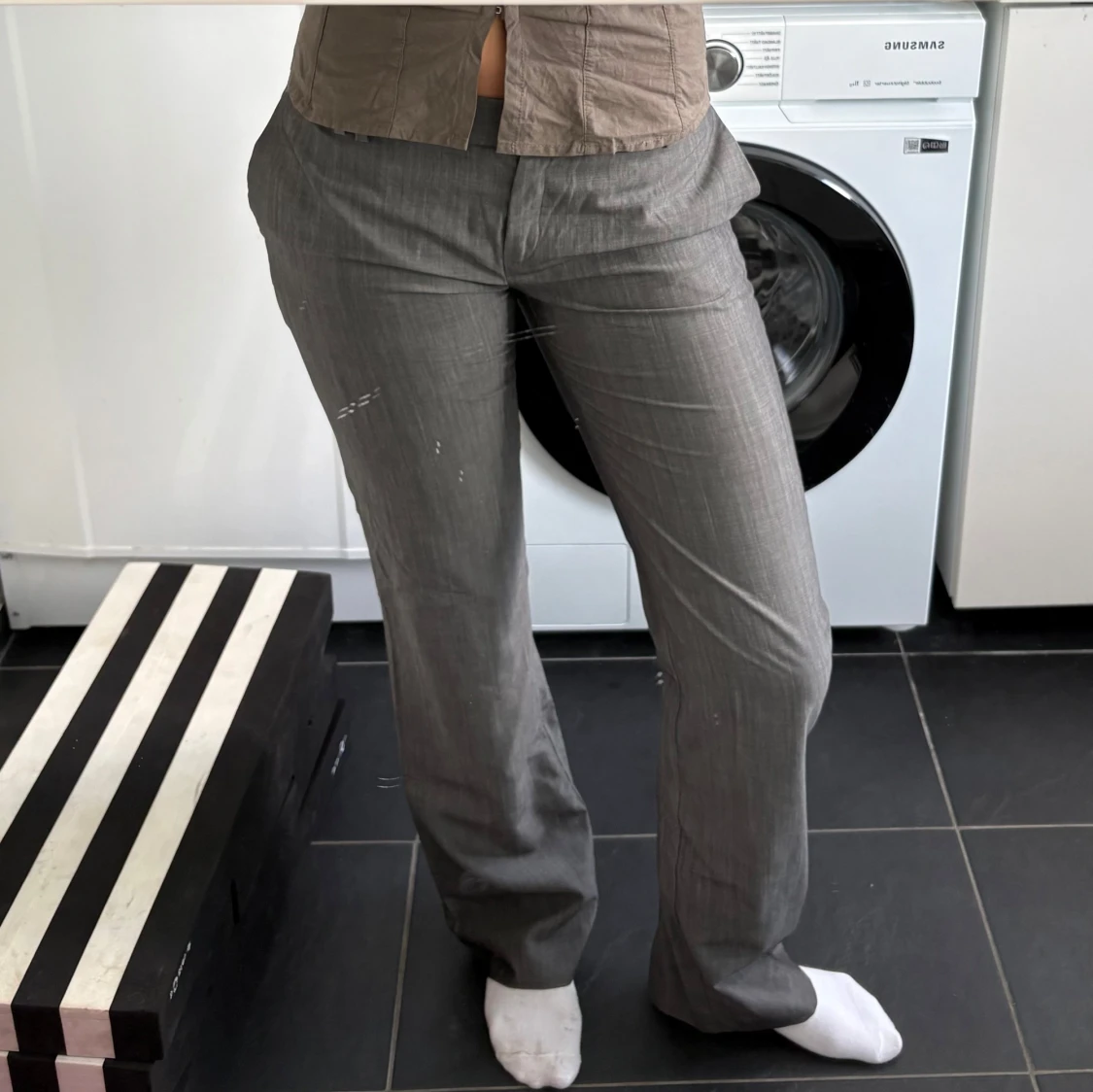 Grå kostymbyxor från Massimo Dutti