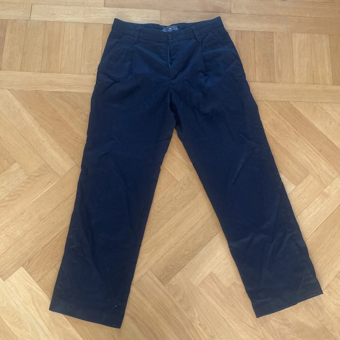 Svarta kostymbyxor från H&M Regular Fit