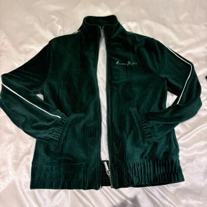 Set från Manière De Voir - 。。