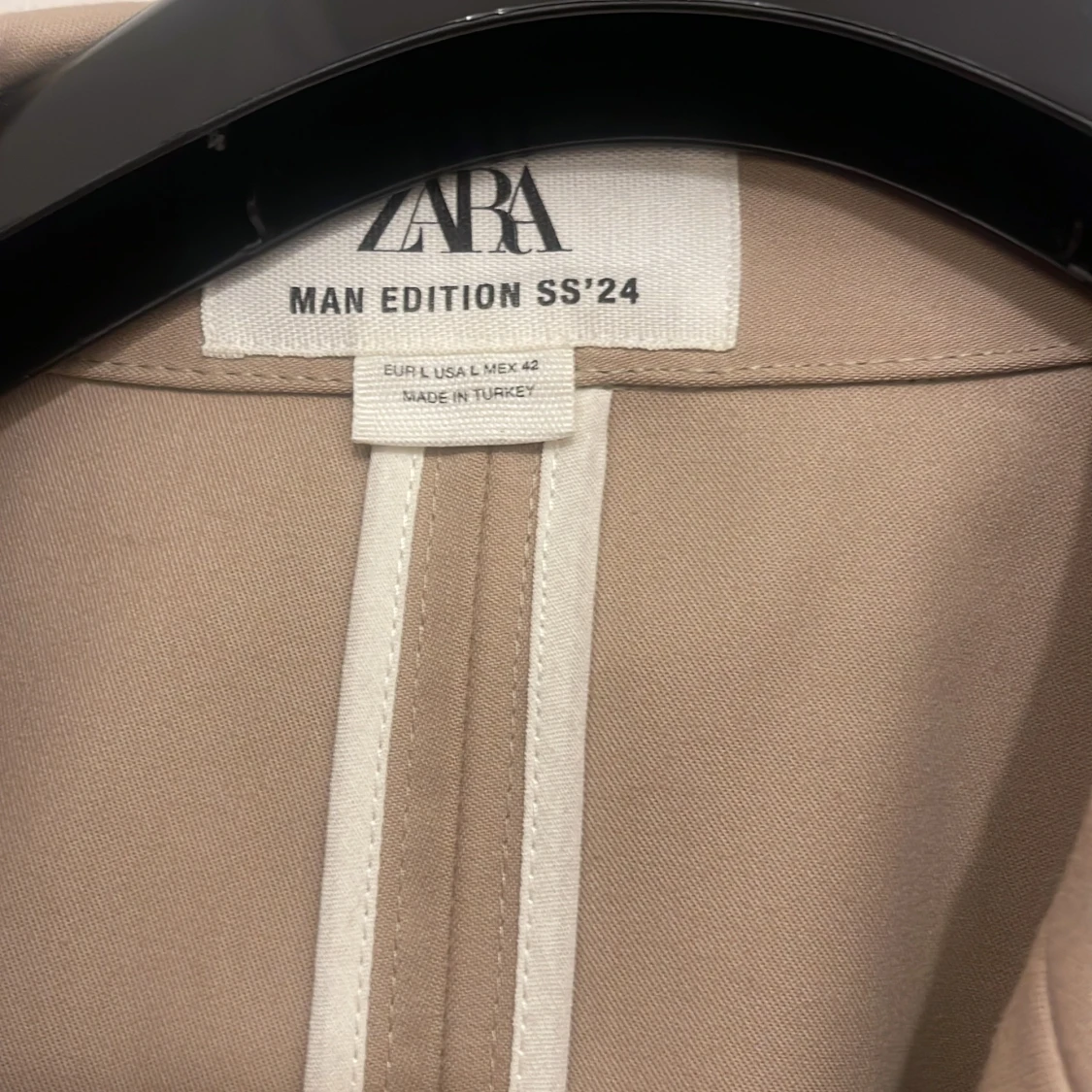 Beige skepparkavaj från Zara Man Edition - 1