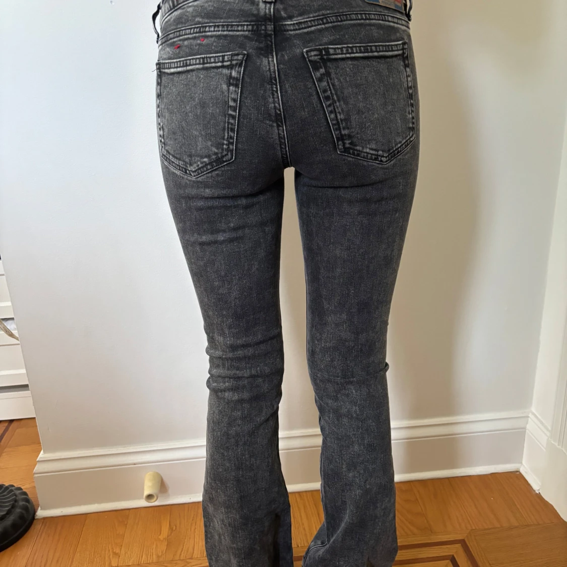 Svarta bootcut jeans från Diesel - 1