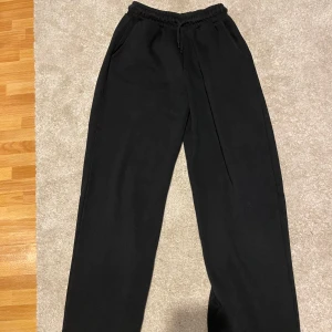 Mjukisbyxor  - Mjukisbyxor från lager 157⭐️ använt 1-2 gånger.
