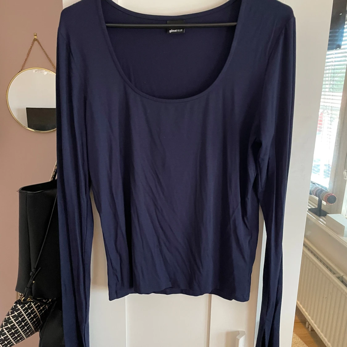 Mörkblå långärmad topp Gina Tricot - 1