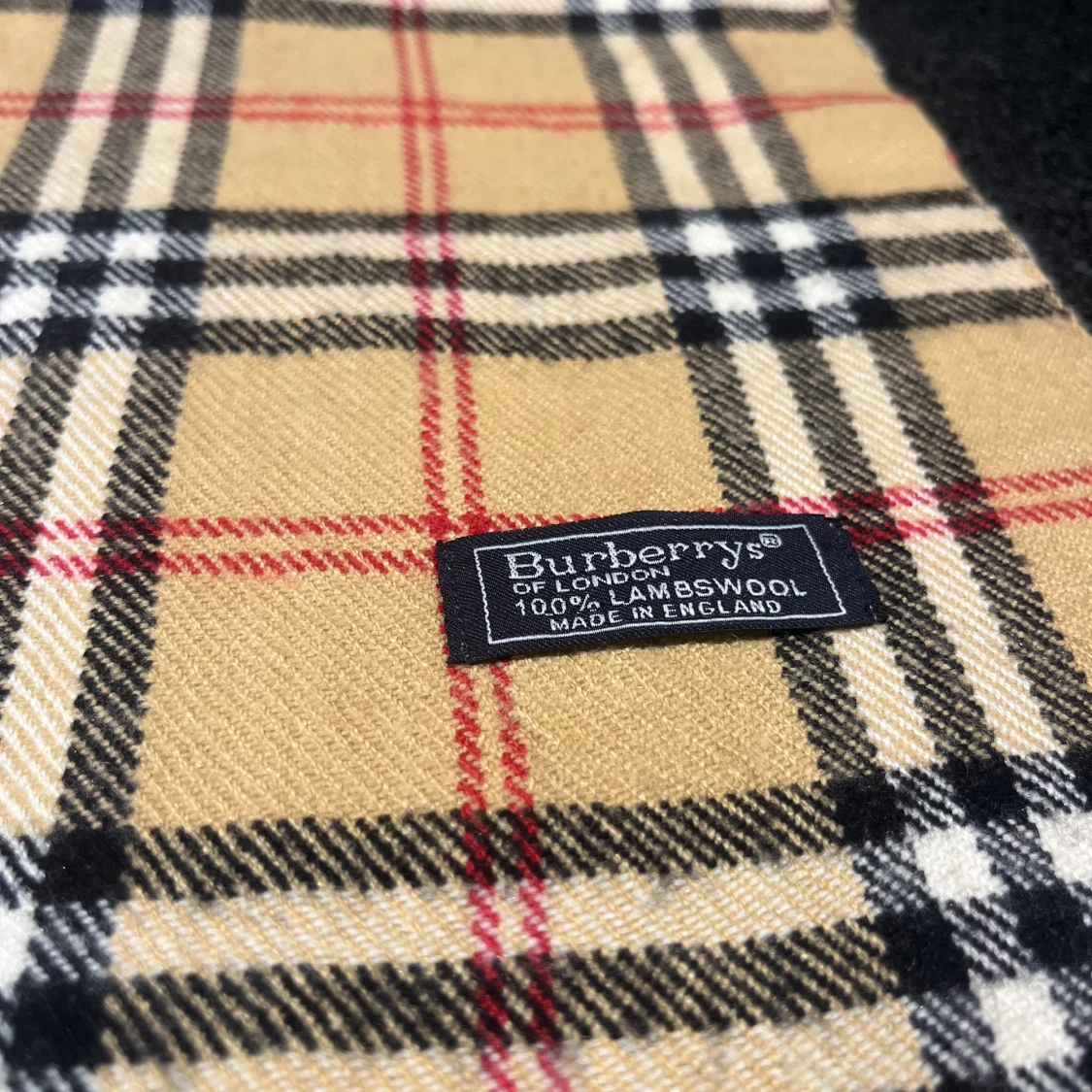 Beige Burberry halsduk. Authentic - 1