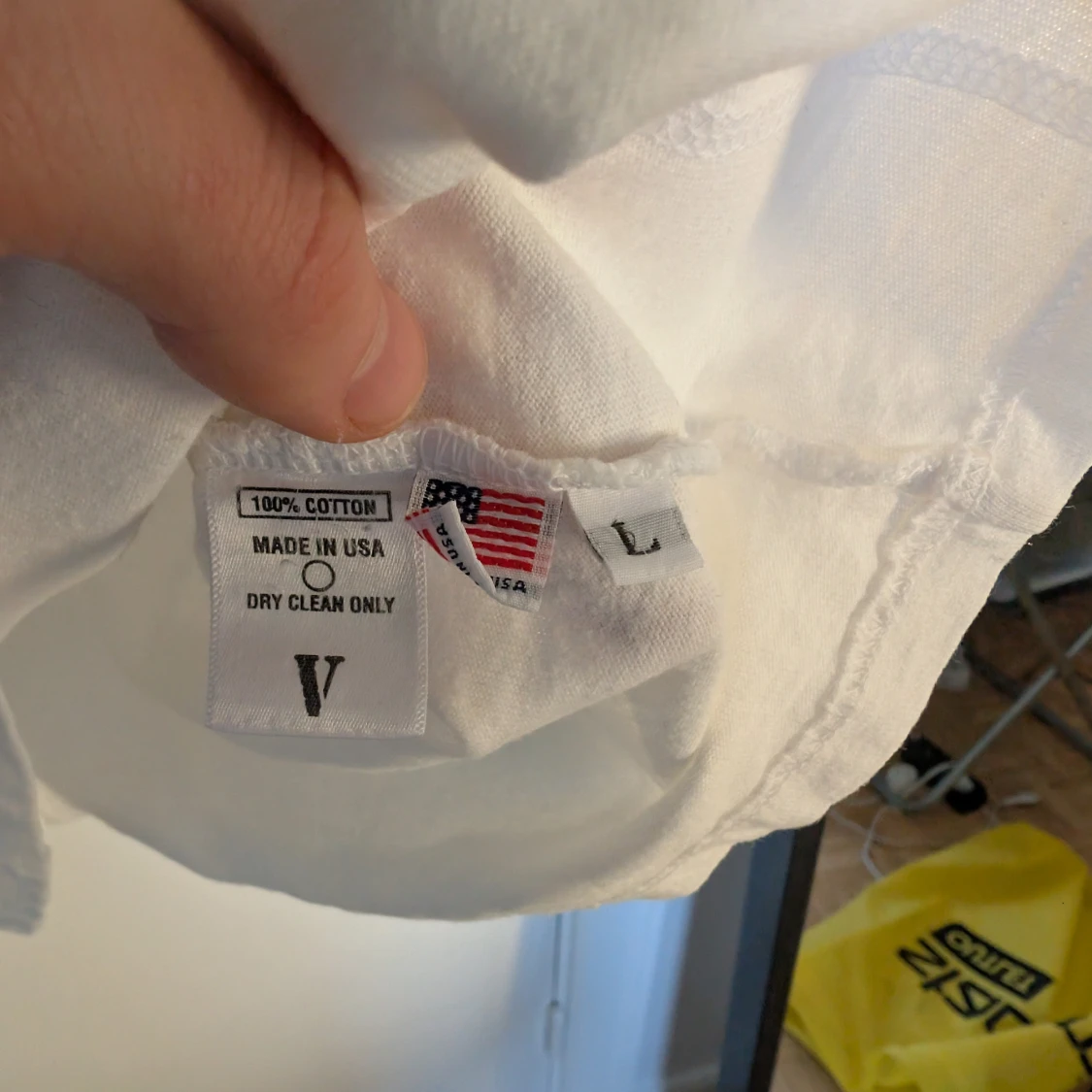 Vit VLONE t-shirt med tryck, strl L - 3