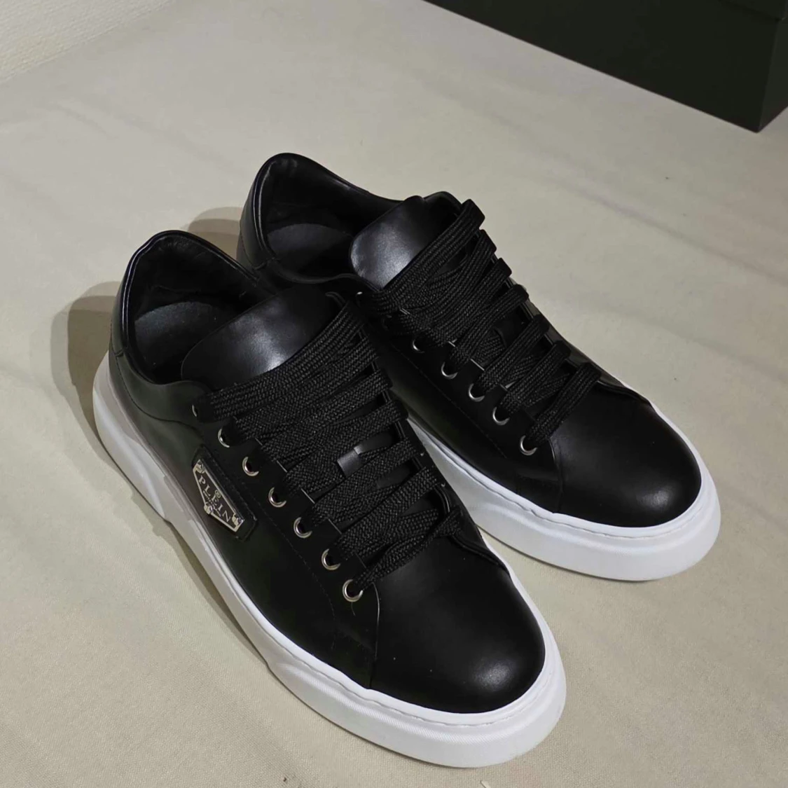 Philipp Plein svarta sneakers strl 43 - 2