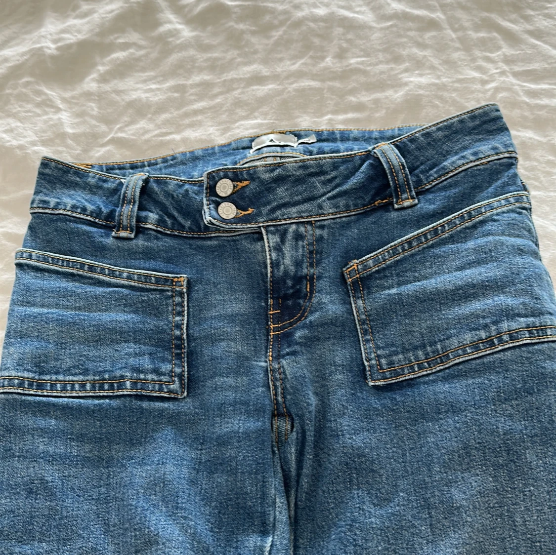 Blå bootcut jeans  - 3