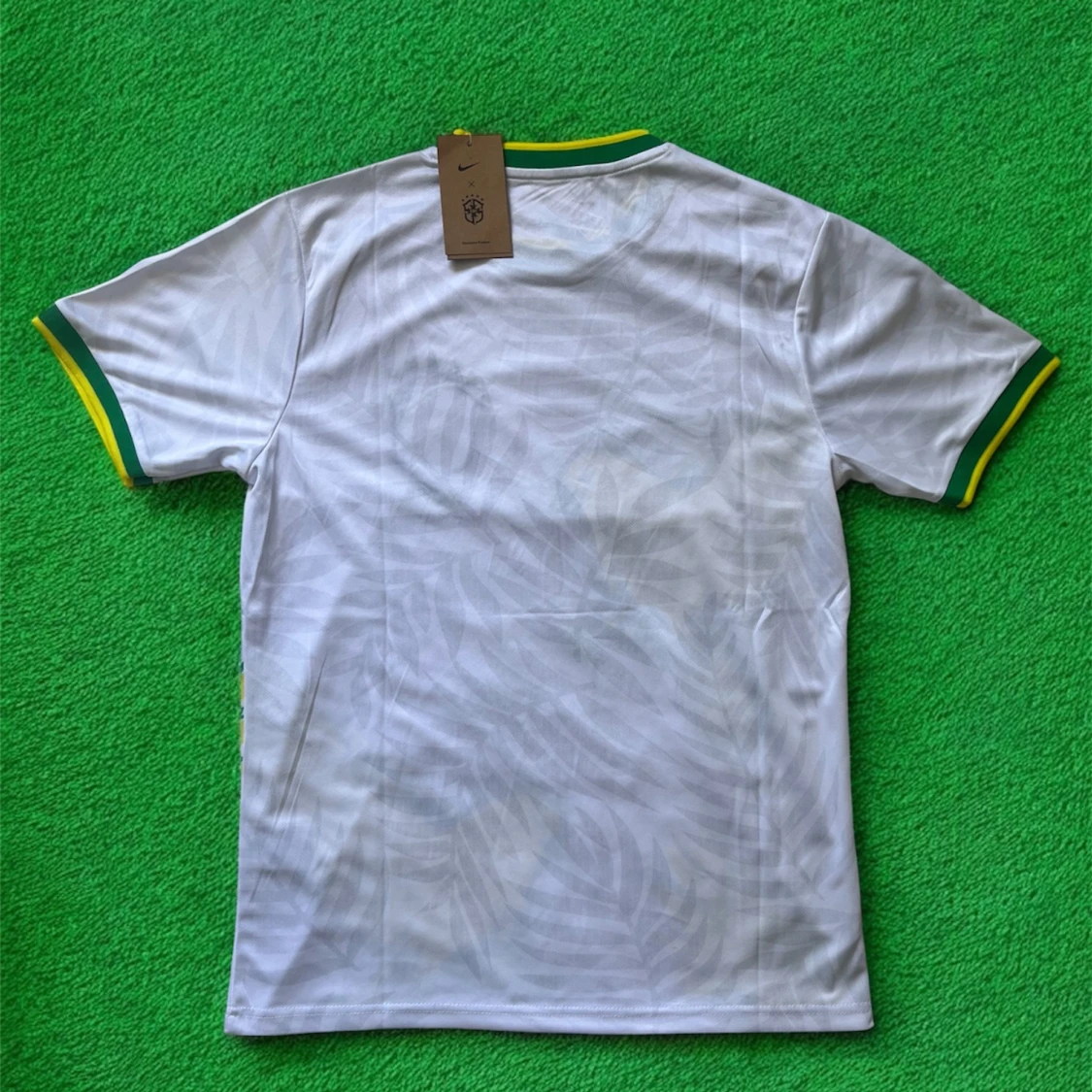 Vit Brasil Nike fotbollströja med tryck - 1