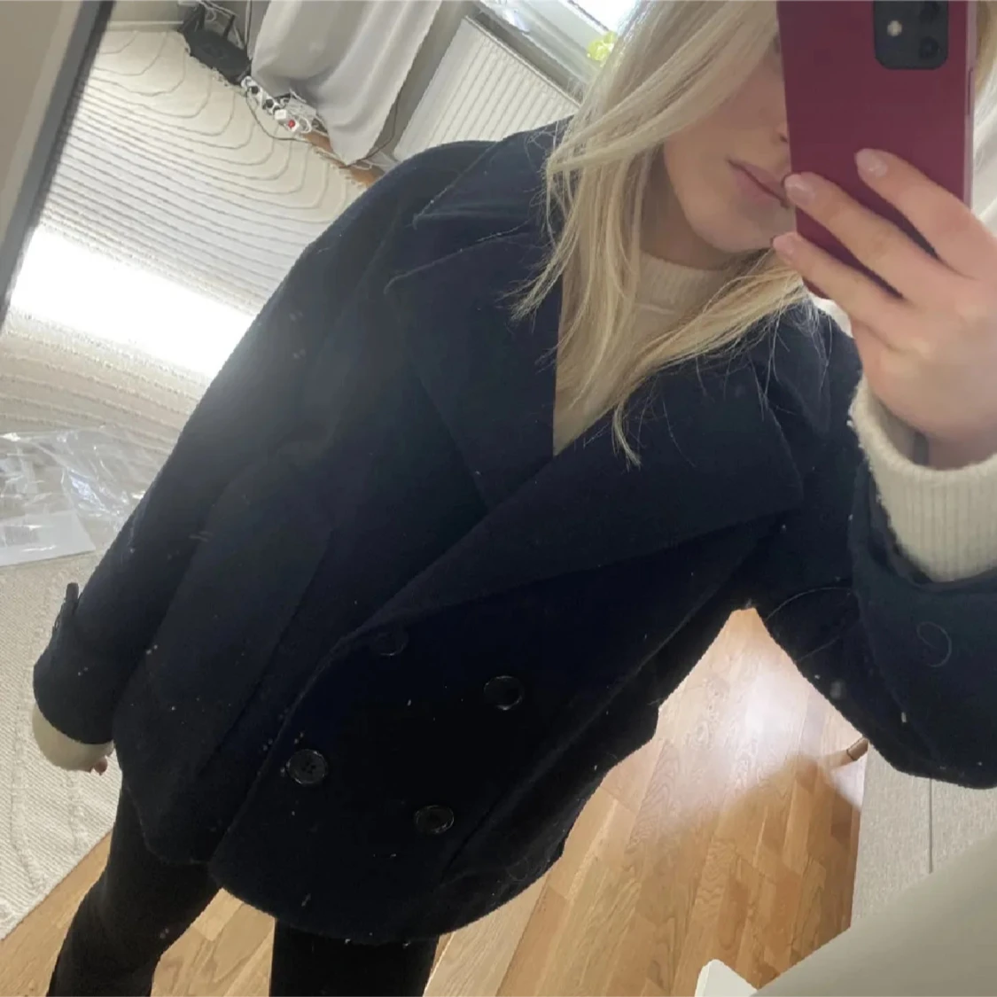 Mörkblå skepparkavaj med stora slag - 1