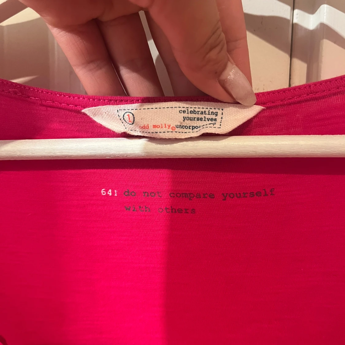 Rosa blus med spets från Odd Molly - 3