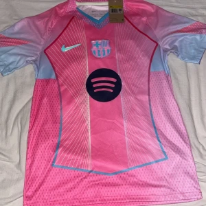 Barcelona fotbollströja Nike - Helt ny aldrig använd 
