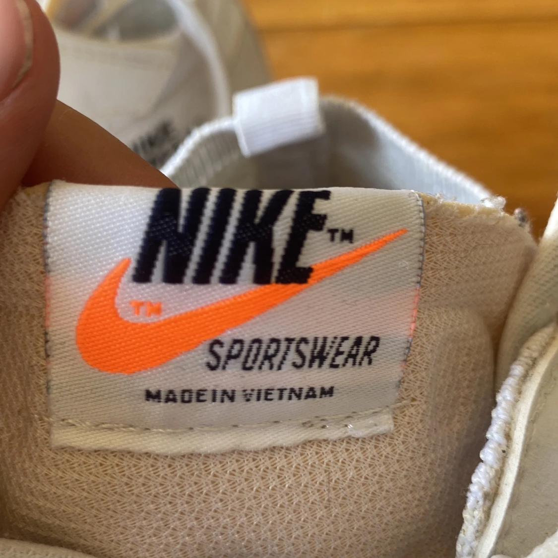 Off-White x Nike Air Vapormax Vit storlek 43 - 3