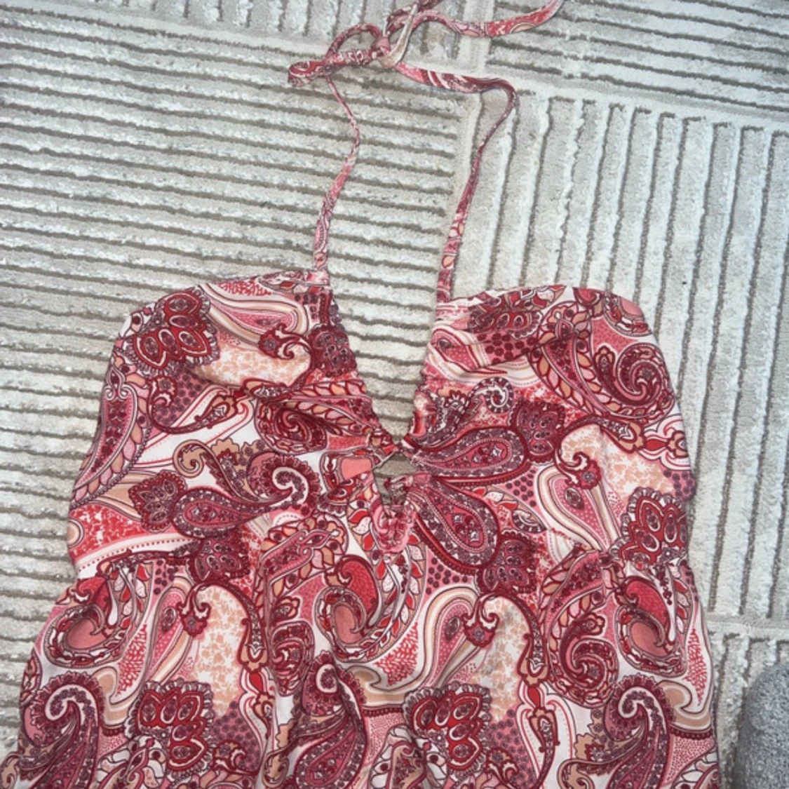 Paisleymönstrad långklänning med knyt - 3