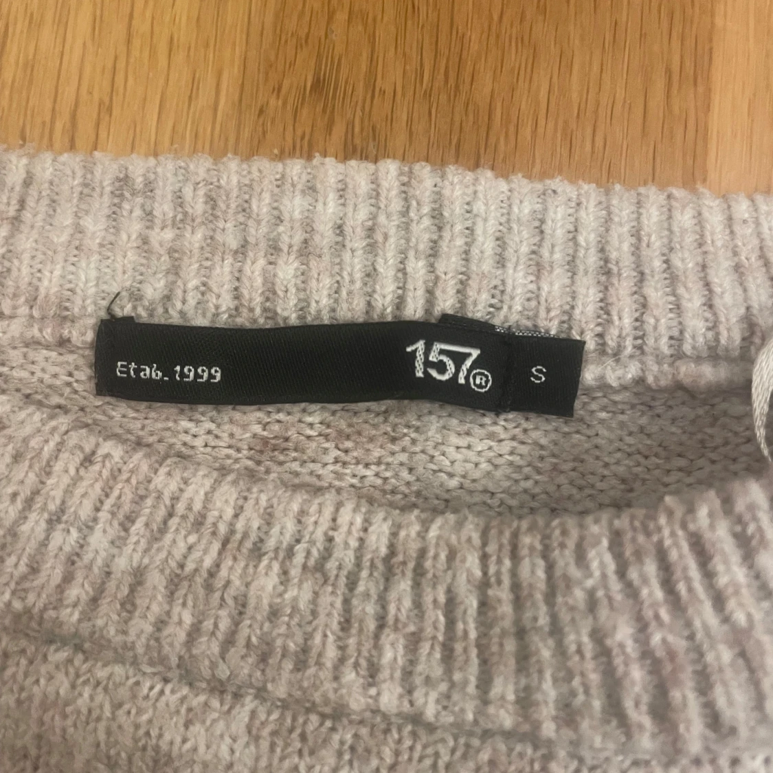 Beige stickad tröja  - 2