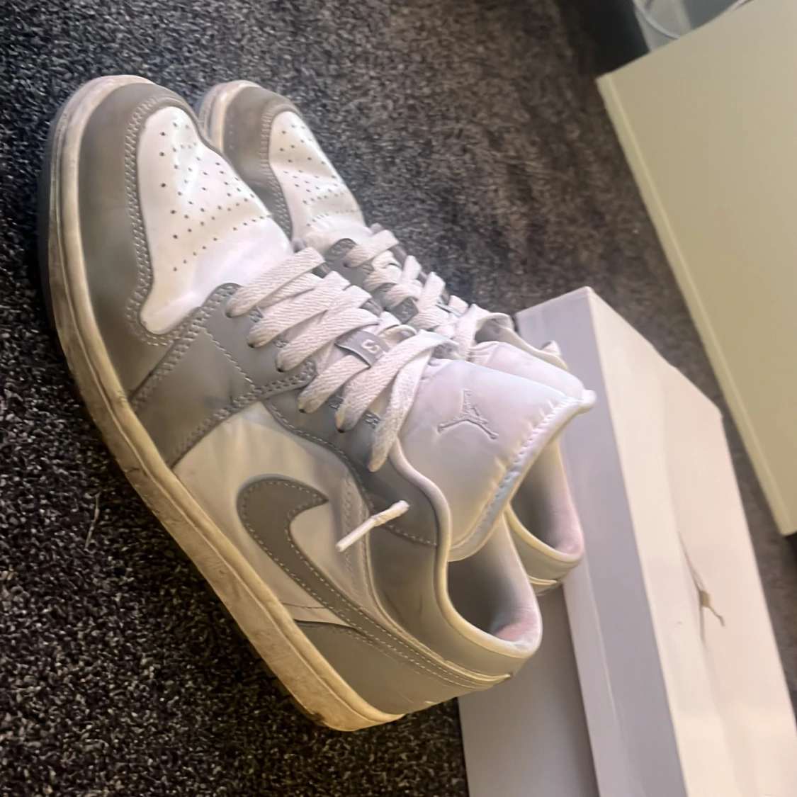 Nike Air Jordan 1 Low - wolf grey  - 1