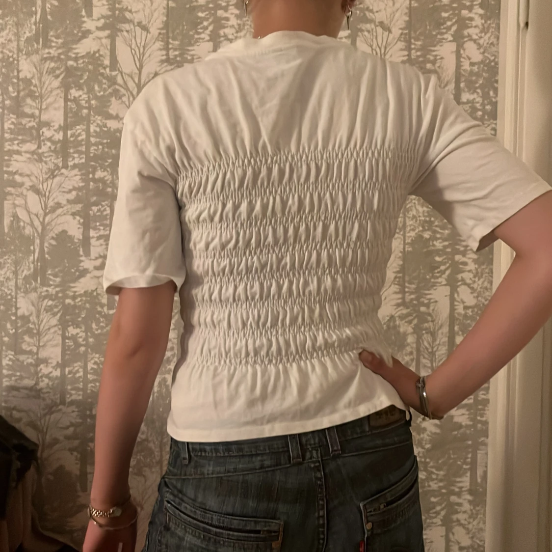 Vit smockad topp med kort ärm NELLY - 1