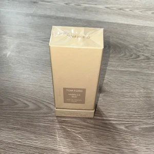 Tom Ford Vanilla Sex EdP 100ml - Tom Ford Vanilla Sex Eau de Parfum 100 ml. Oöppnad parfym med kvitto.