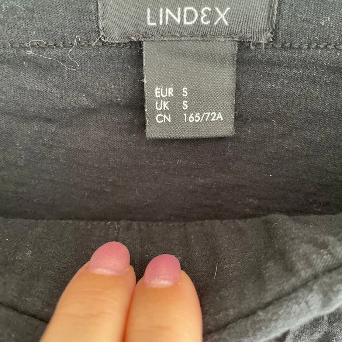 Svart omlottkjol från Lindex - 1