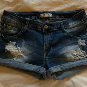 Lågmidjade jeans shorts  - Lågmidjade jeans shorts 🤍