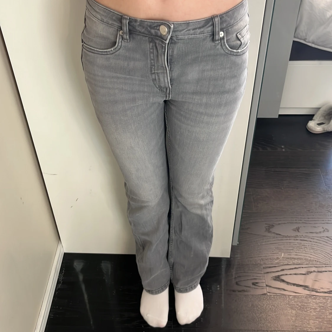 Grå bootcut jeans från LAB Industries - 3