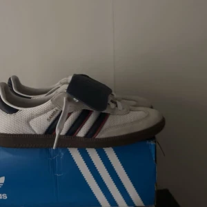 Samba og - 10/10 skick helt nya allt inkommer byten går 41.1/3