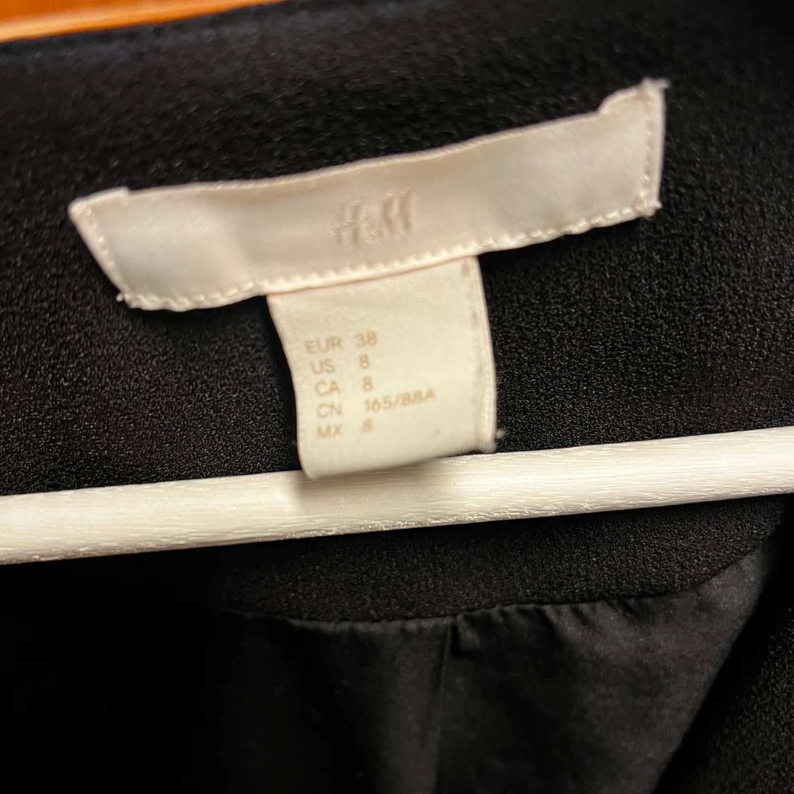 Svart kavaj från H&M, storlek 38 - 3