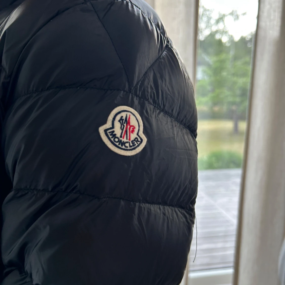 Svart Moncler dunjacka  - 2