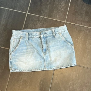 Ljusblå jeanskjol från Crocker - Så söt jeans kjol från Crocker. Lågmidjad och så fin färg!