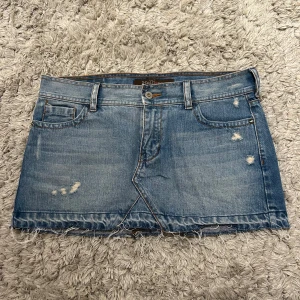 Lågmidjad jeanskjol - Snygga jeanskjol från hollister med låg midja